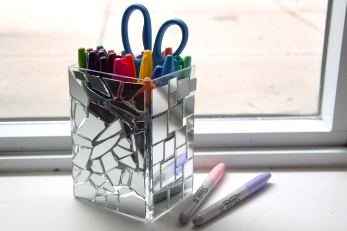 DIY Pencil Holder, DIY back to school, DIY office supplies, DIY mirror, DIY mosaic